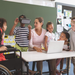 Educação Inclusiva com Ênfase em Tecnologias Assistivas